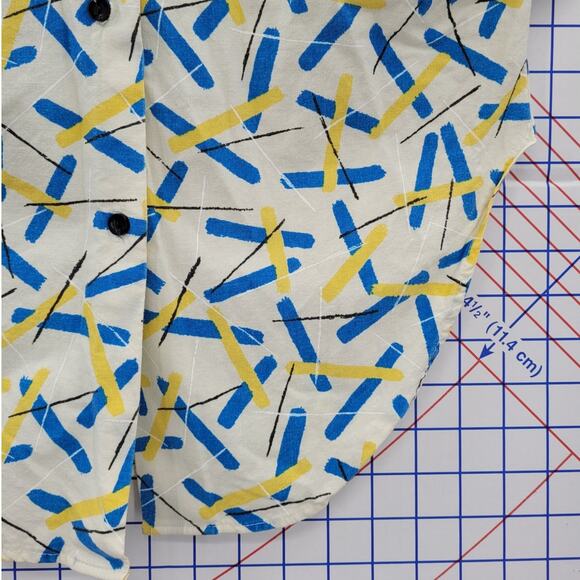 Vintage Sitting‎ Pretty Blue Confetti Shirt – Pair with High-Waist Jeans - Picture 10 of 11